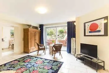 Dahlem Fu Apartment *